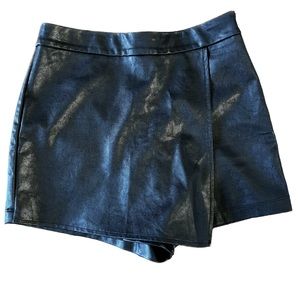 Iris Basic Los Angeles Womens Black Faux Leather Mini Skirt, Skort/Shorts Size S